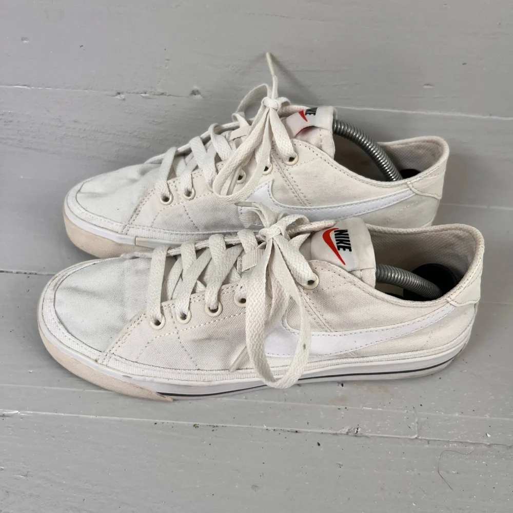 Nike Court Legacy Low CZ0294-101 Women’s Size 6.5 White Canvas Athletic Shoes